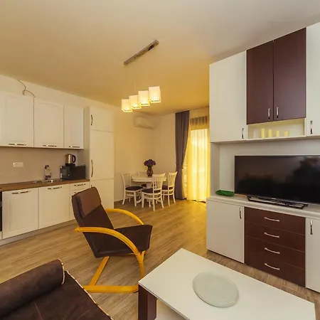 Apartments Monte Re Petrovac Exterior photo